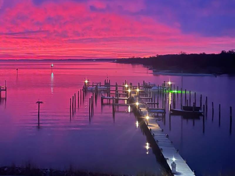 Sunset charter cruises from Urbanna, Virginia